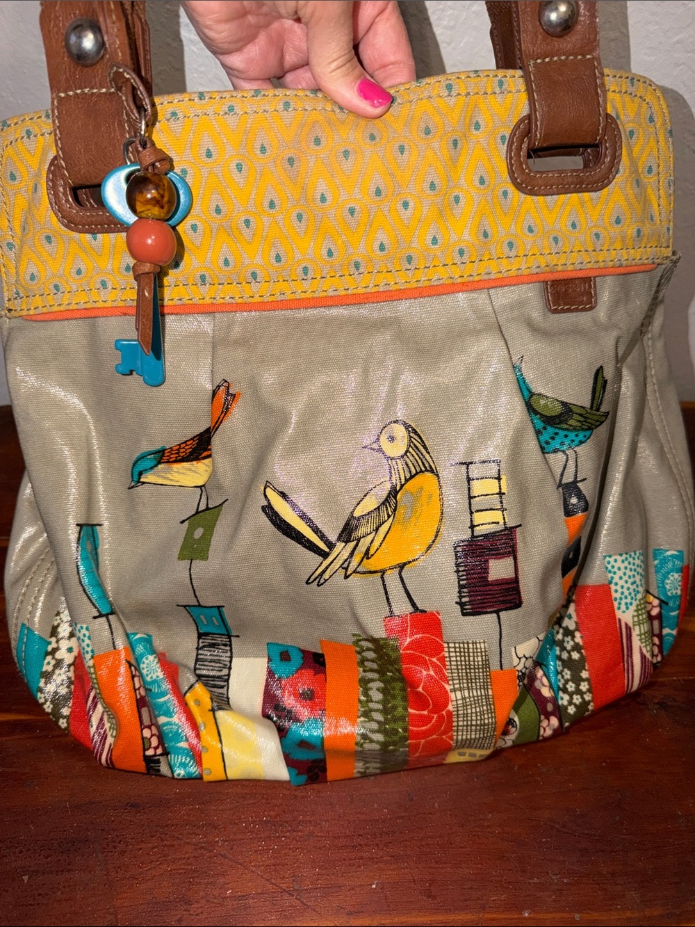 FOSSIL Key-Per Coated Canvas Tote Shoulder Bag Purse City Birds Vacation Cottage - Picture 2 of 9